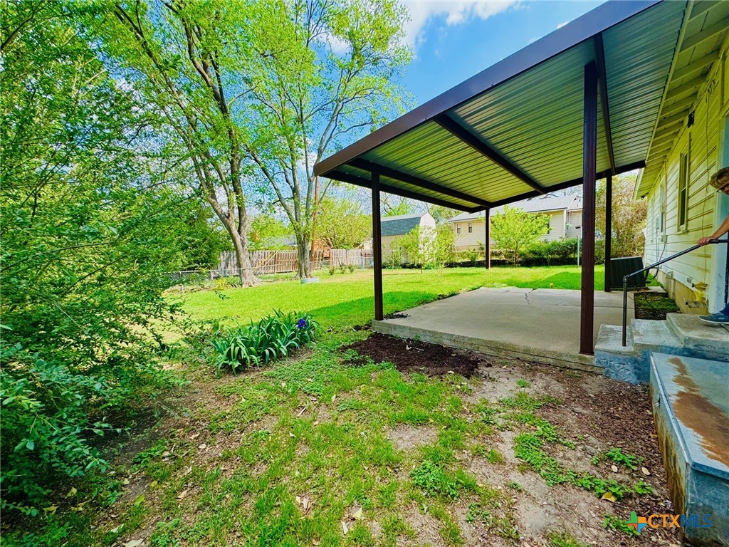 main property photo 19