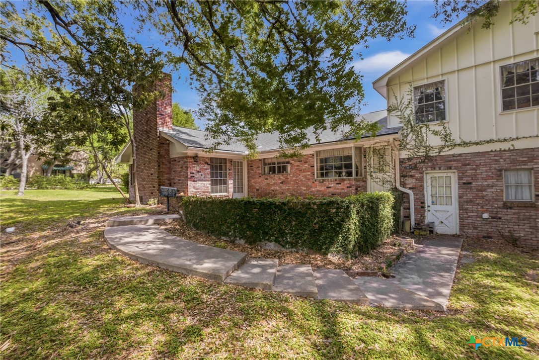 main property photo 41