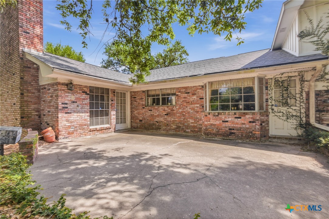 main property photo 42