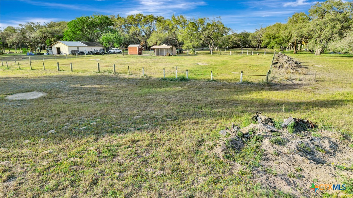 main property photo 10
