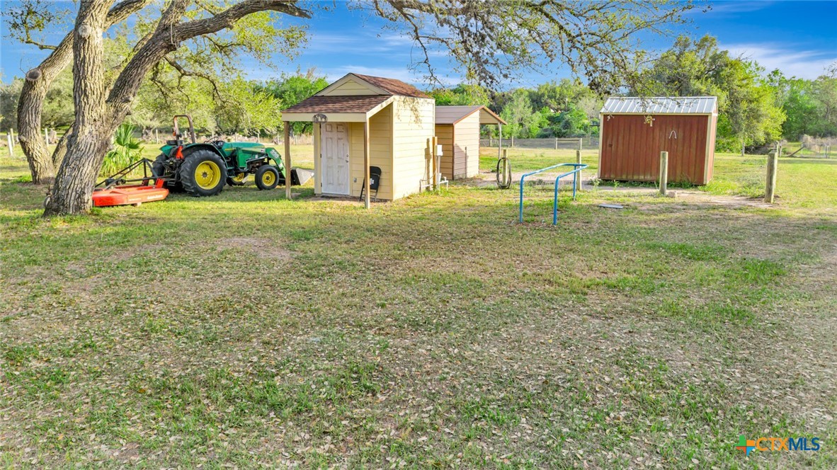 main property photo 17