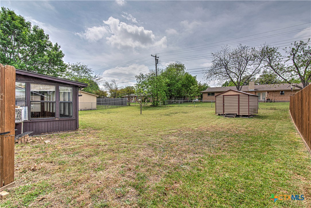 main property photo 30