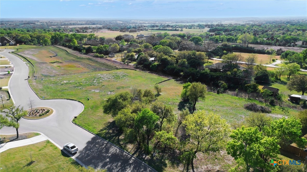main property photo 7