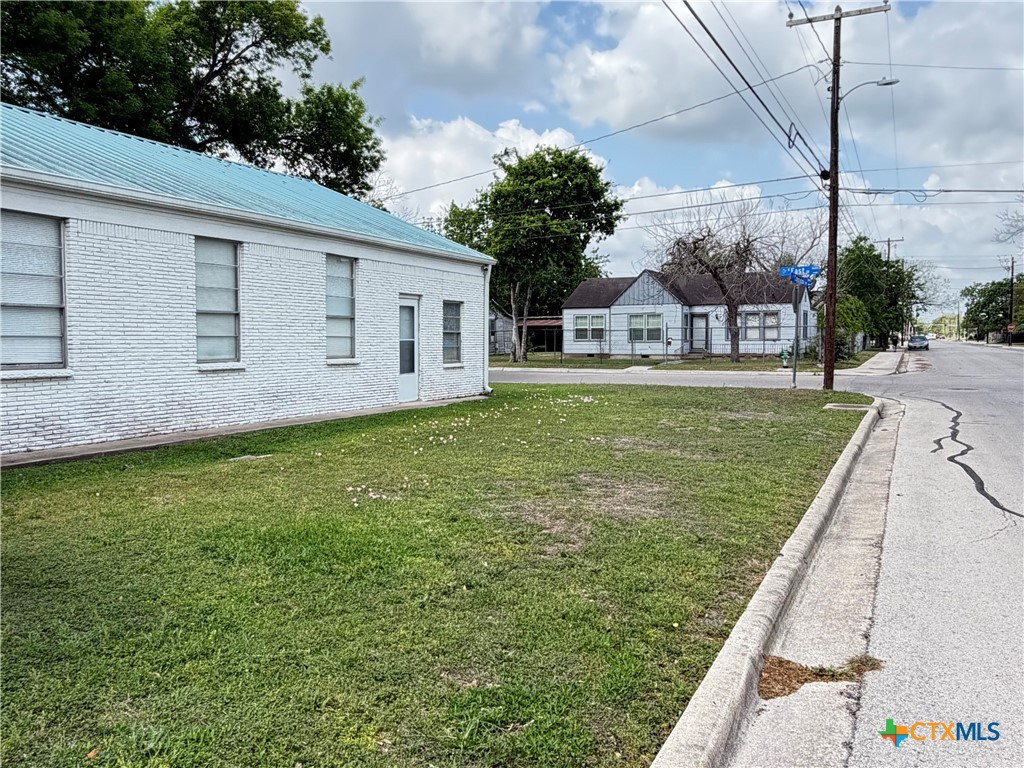 main property photo 10