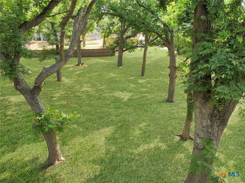 main property photo 10