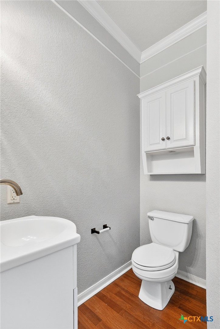 main property photo 12