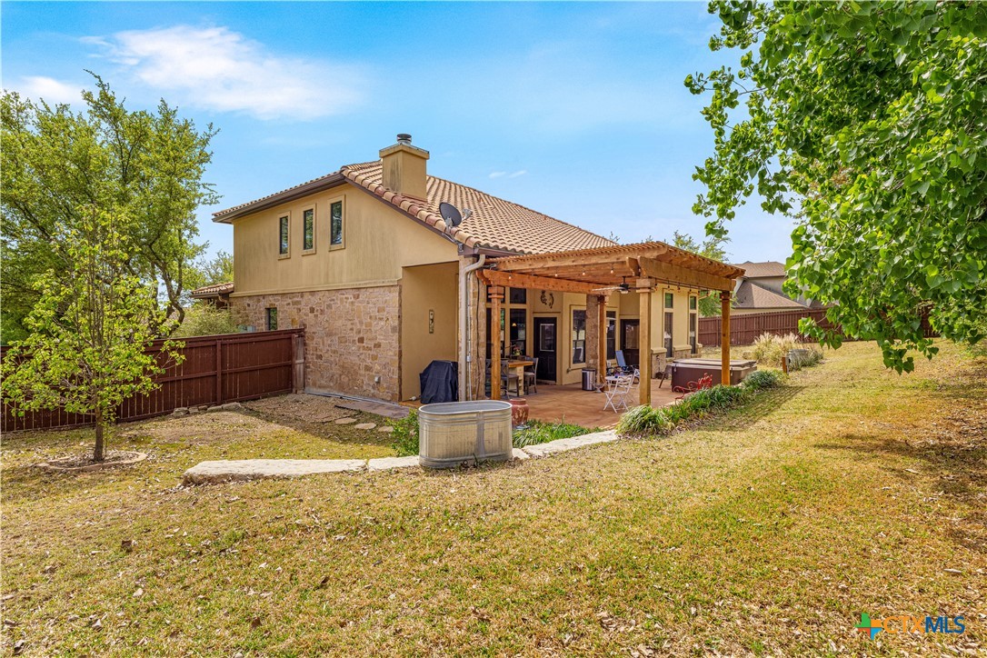 main property photo 32