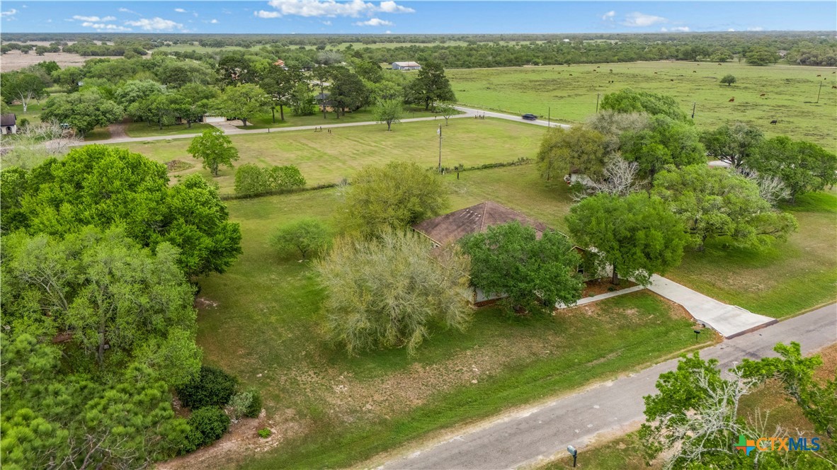 main property photo 28