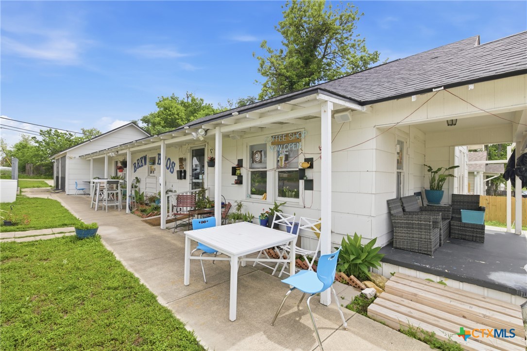 main property photo 6