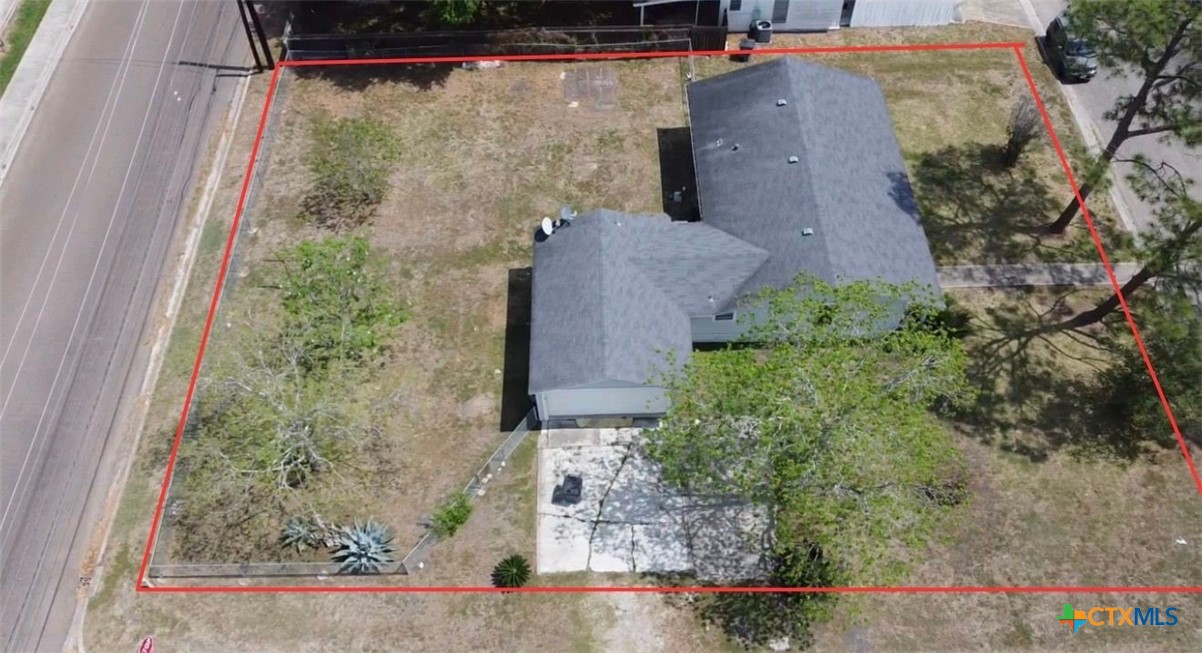main property photo 6