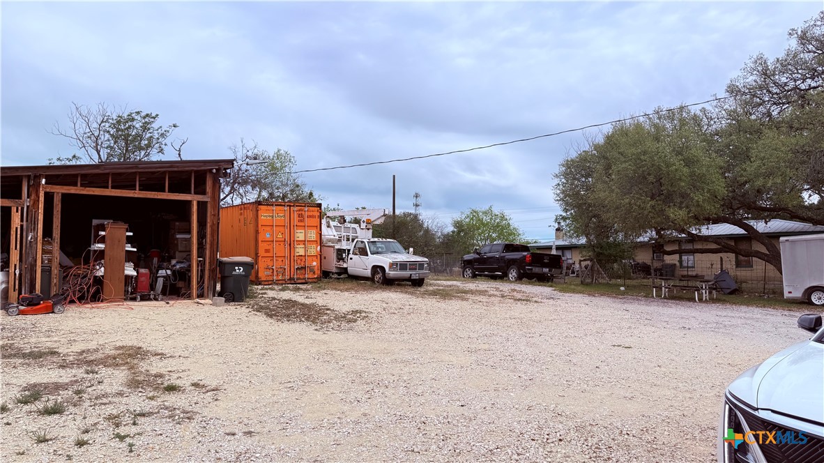 main property photo 3