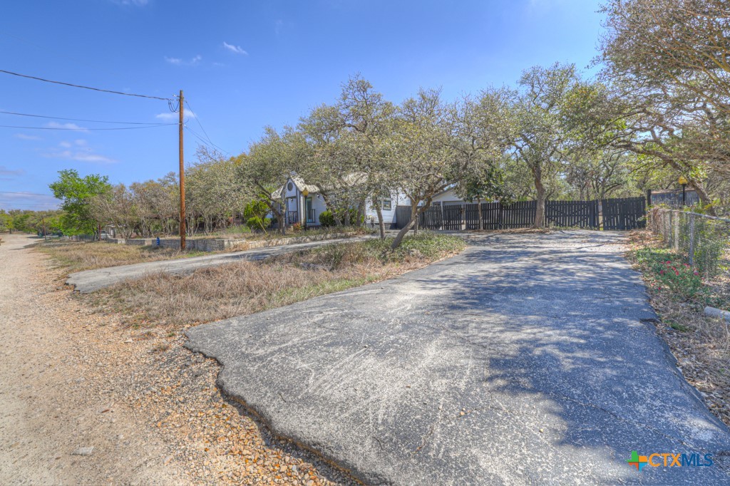 main property photo 41