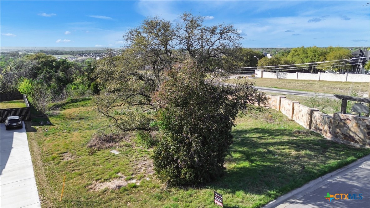 main property photo 9