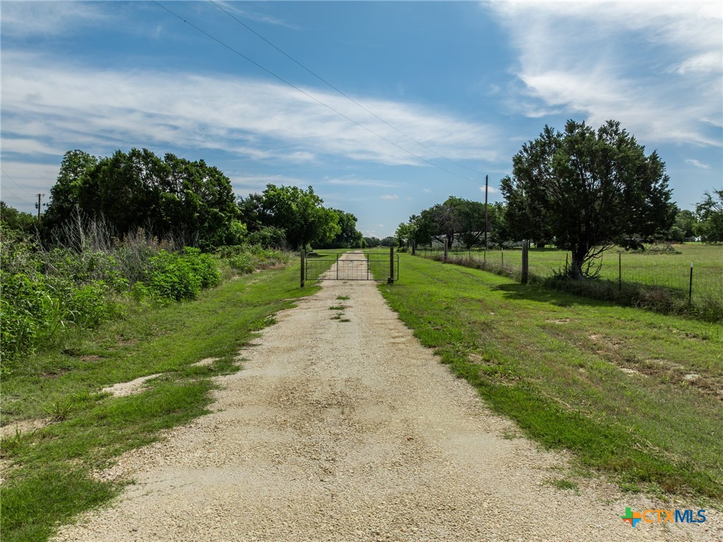 main property photo 32