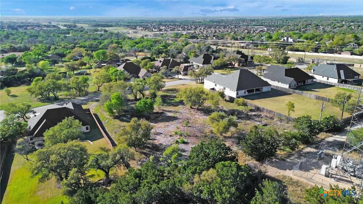 main property photo 11