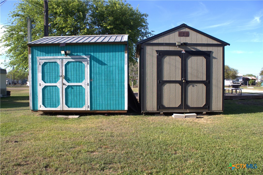 main property photo 16