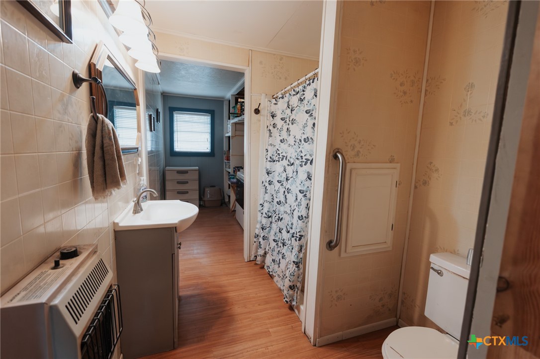 main property photo 6