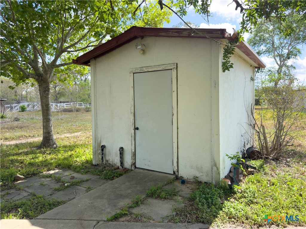main property photo 41