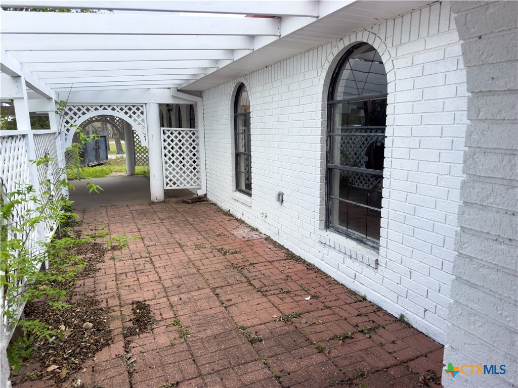 main property photo 9