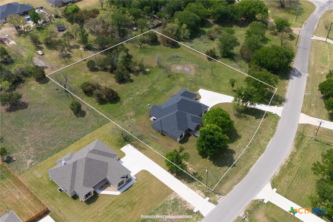 main property photo 45