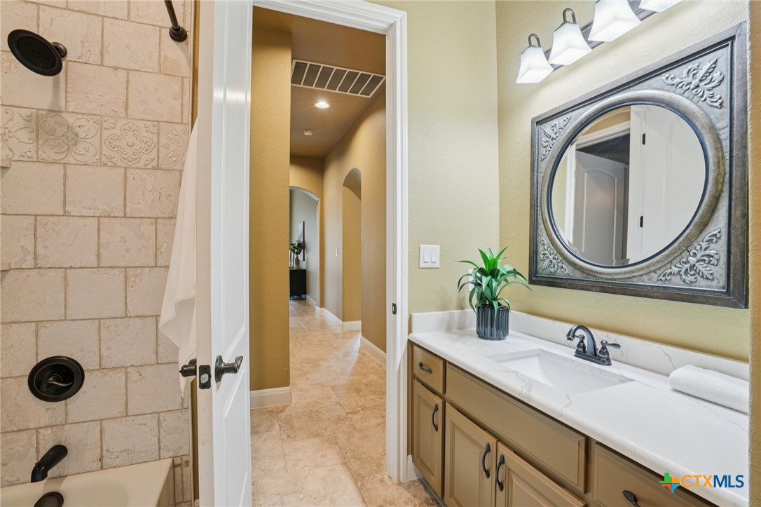 property viewer photo 20