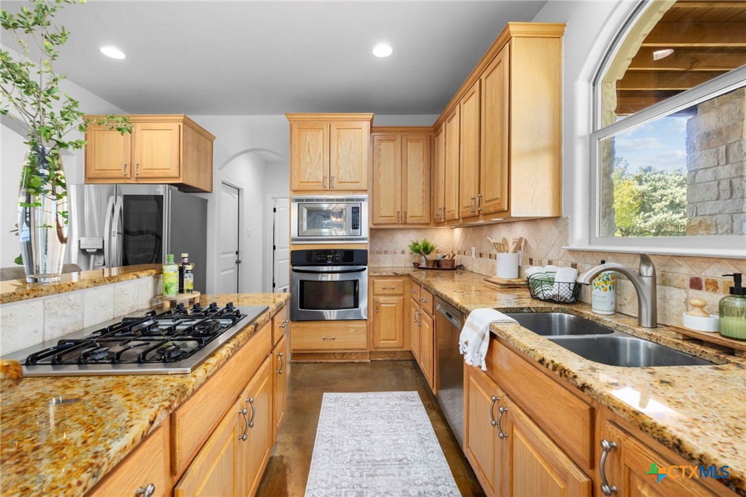 main property photo 17