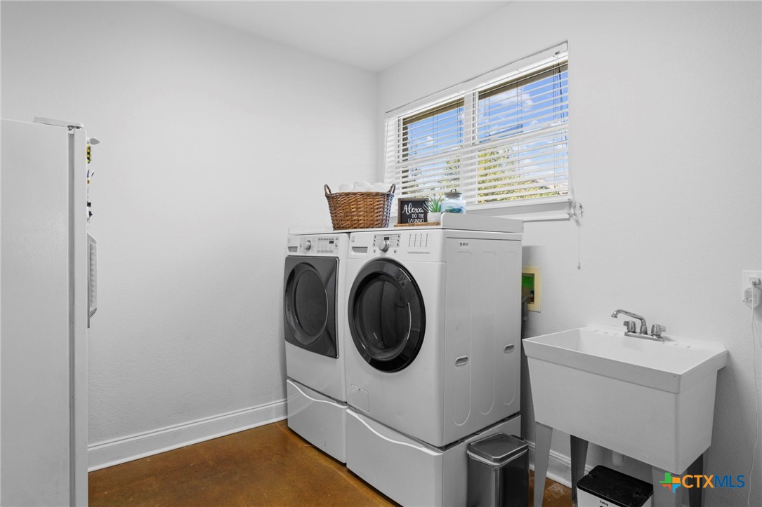 main property photo 20