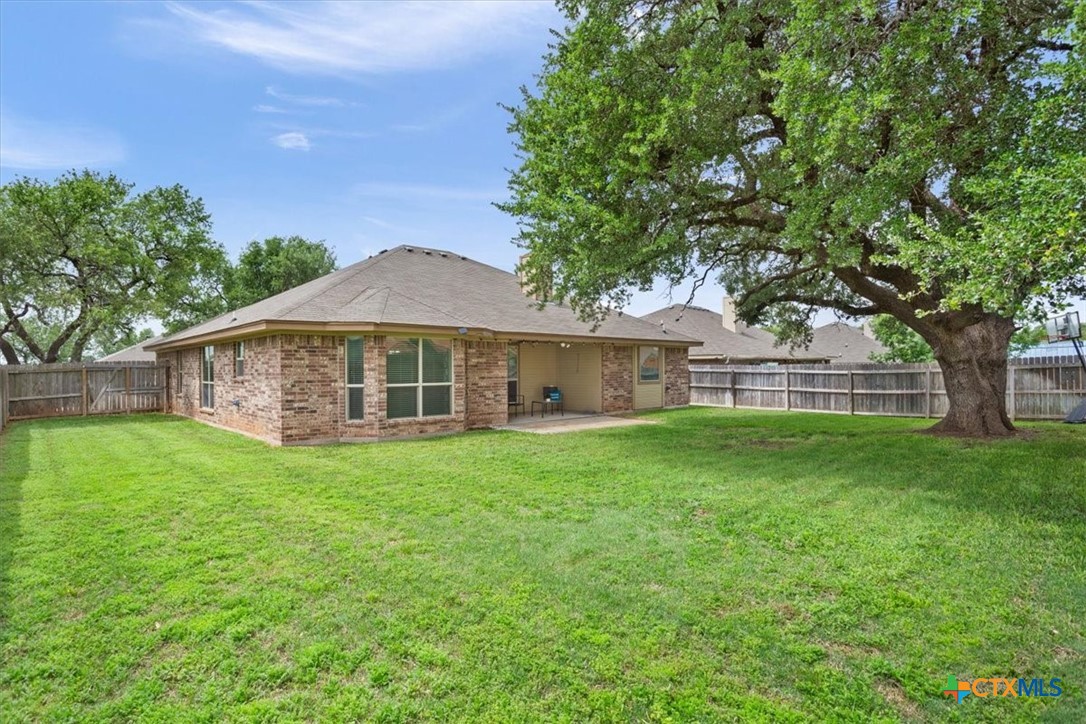 main property photo 25