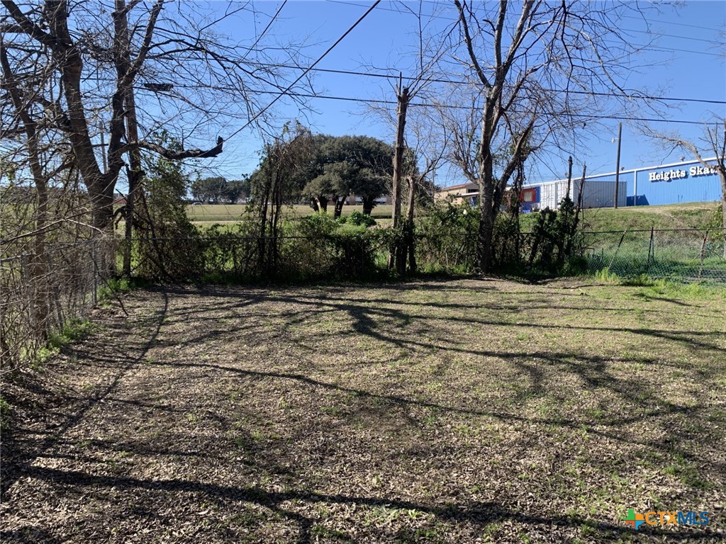 main property photo 18