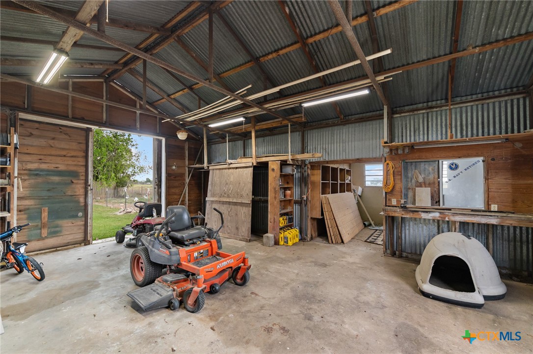 main property photo 29