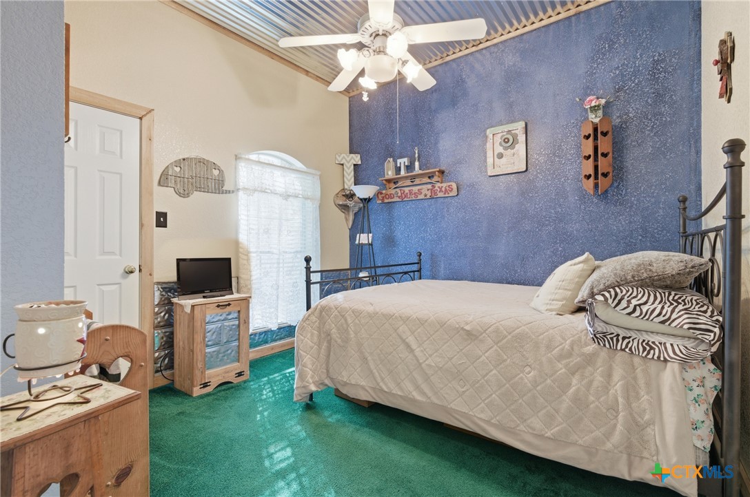 main property photo 19