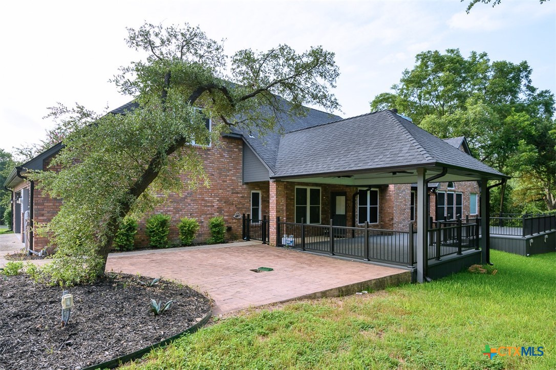 main property photo 20