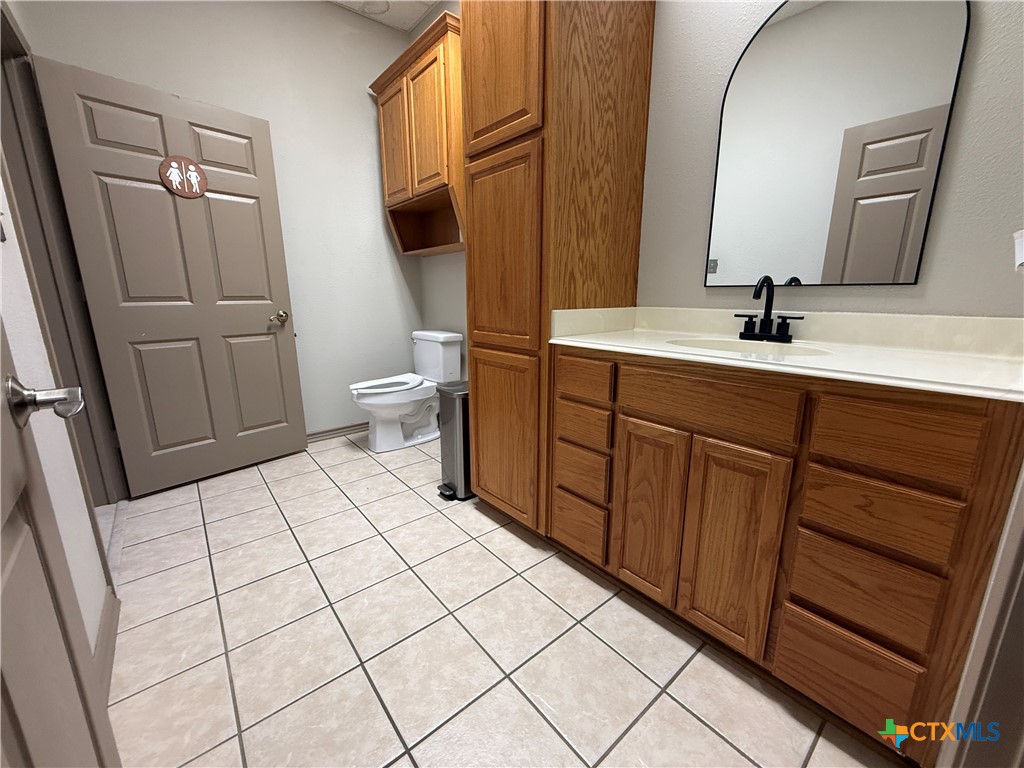 main property photo 15