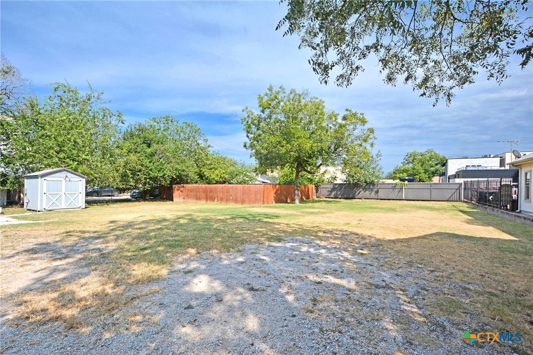 main property photo 29