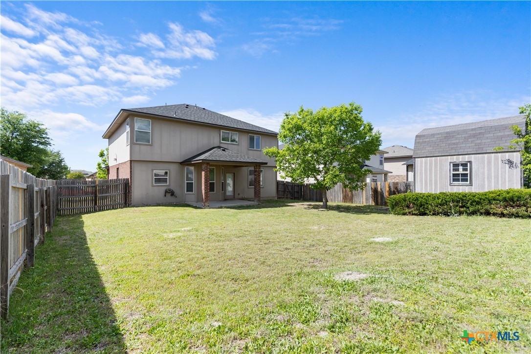 main property photo 30