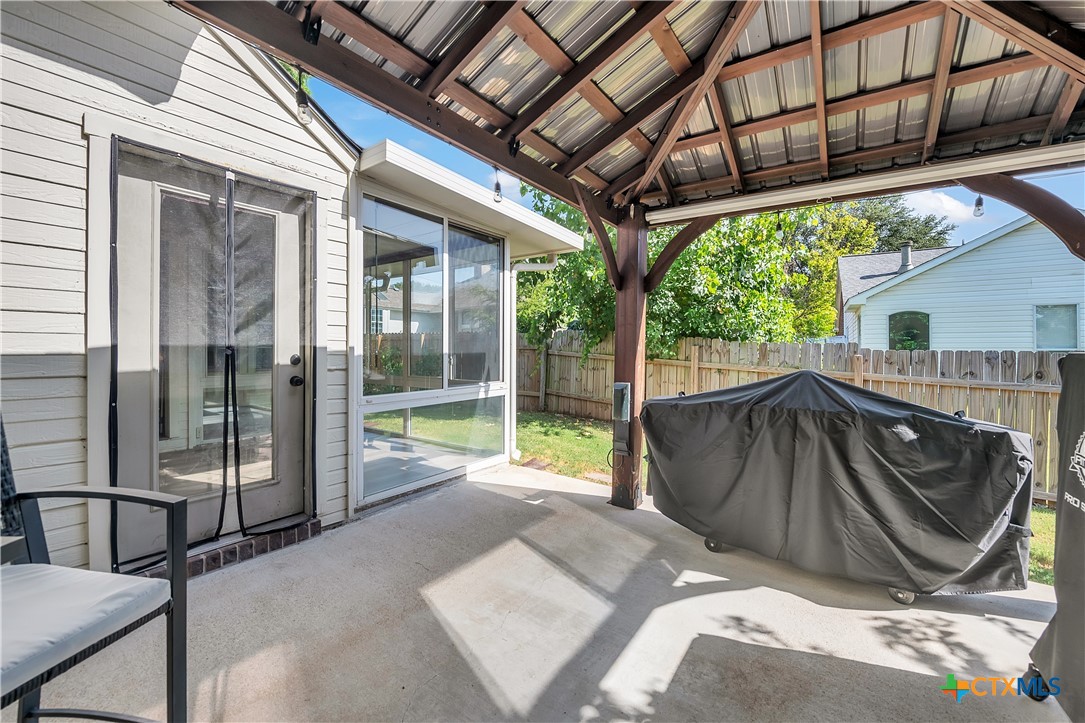 main property photo 29