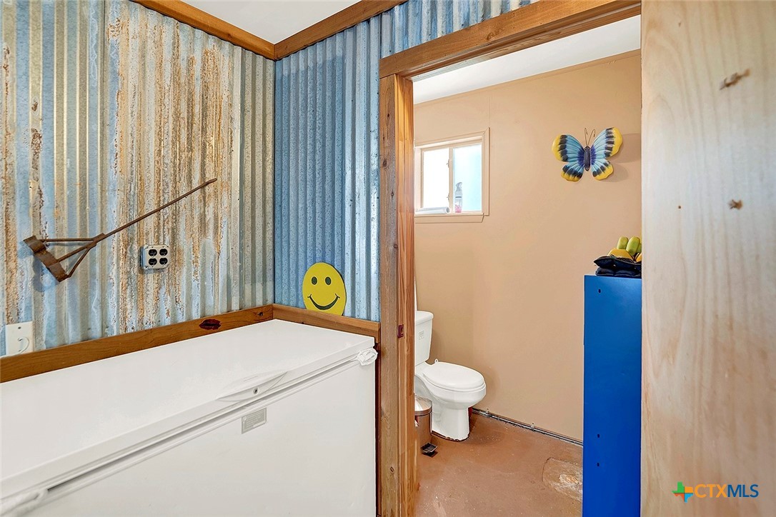 main property photo 25