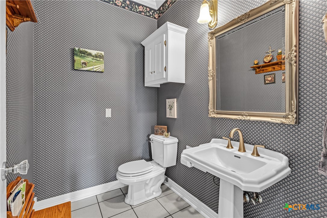 main property photo 27