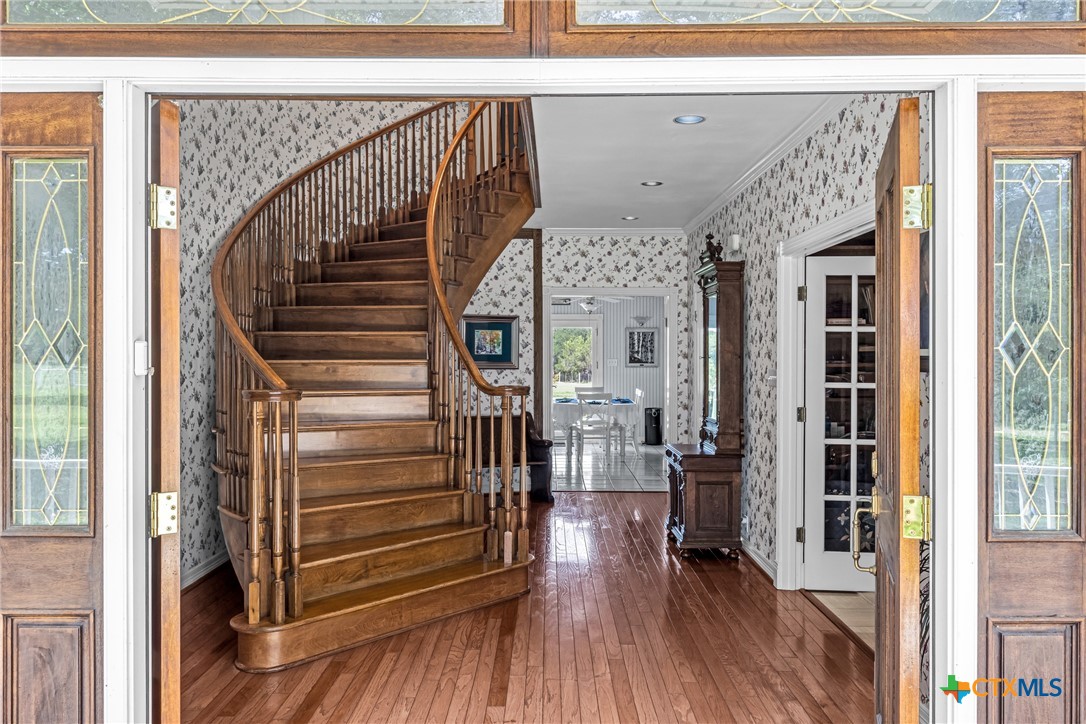 main property photo 5