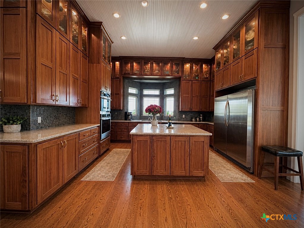 main property photo 15