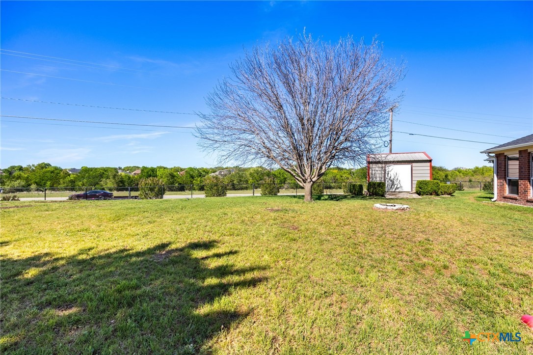 main property photo 23