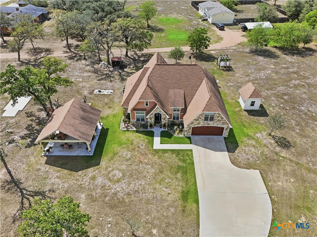 main property photo 37