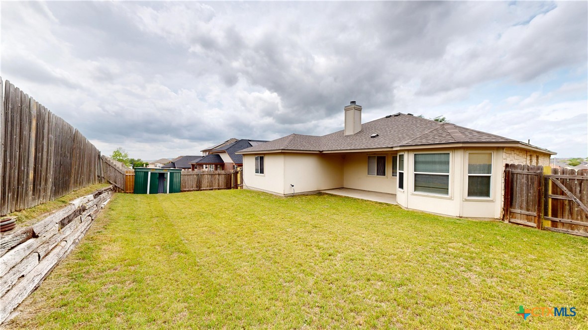 main property photo 23