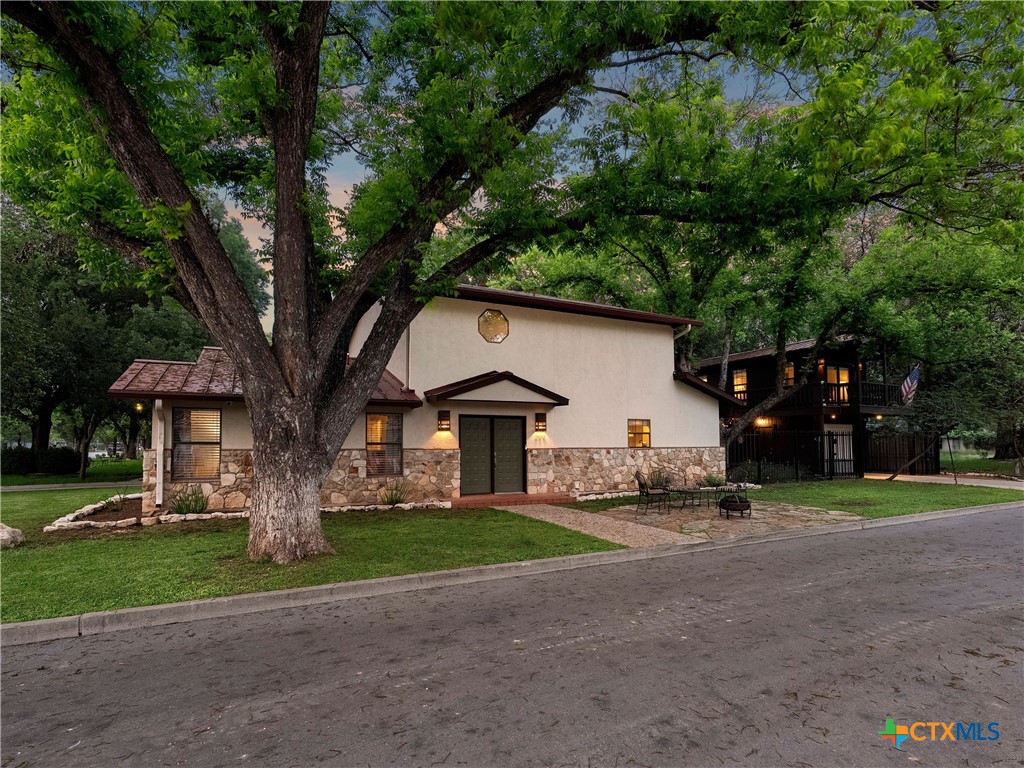 main property photo 14