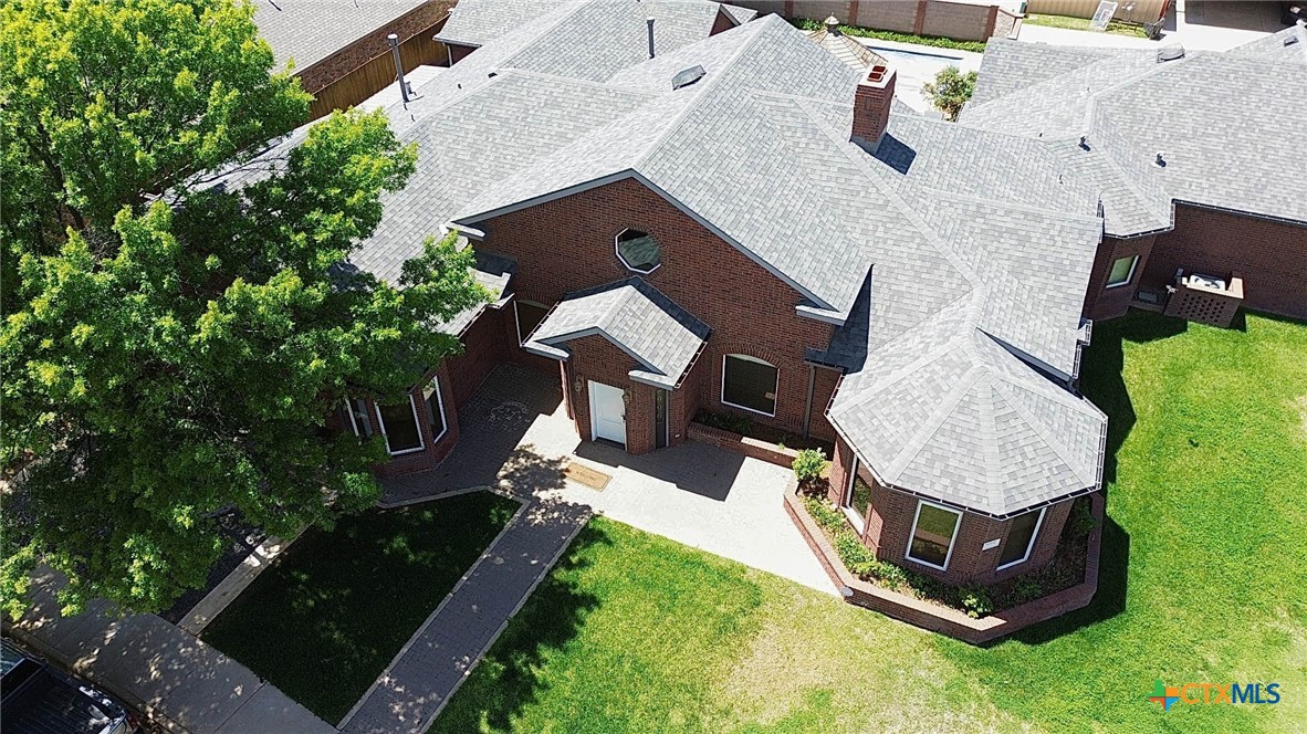 main property photo 38