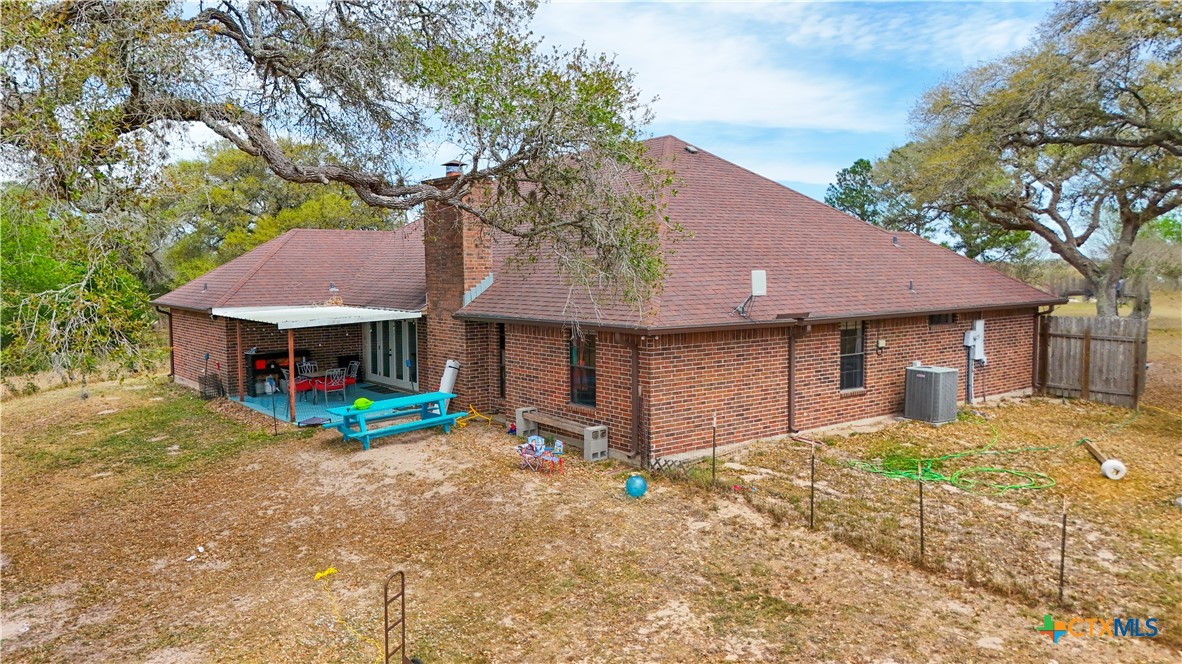 main property photo 4
