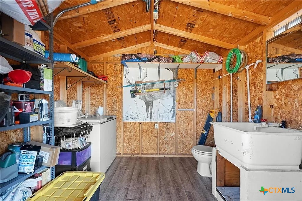main property photo 26