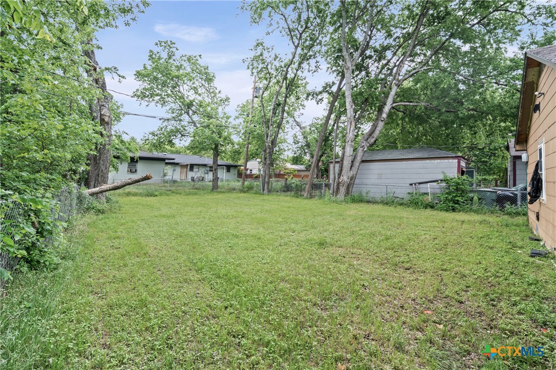 main property photo 23