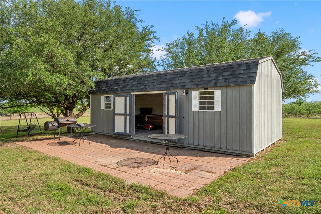 main property photo 31