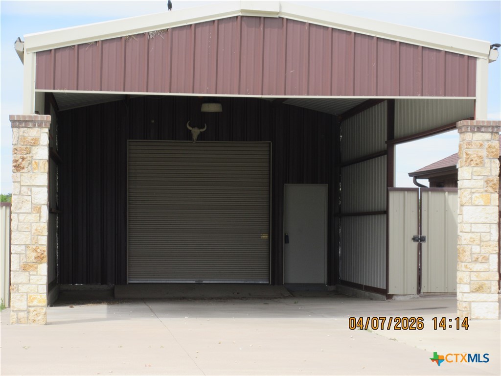 main property photo 32